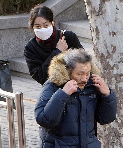 近日金敏喜凭电影《独自在海边的夜晚》(暂译)入围柏林影展 近日金敏喜凭电影《独自在海边的夜晚》(暂译)入围柏林影展