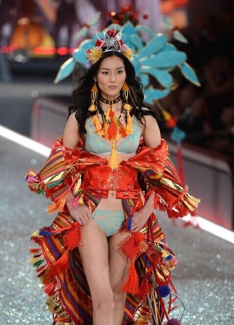 2016维多利亚的秘密内衣秀中国军团刘雯秀场曝光了？