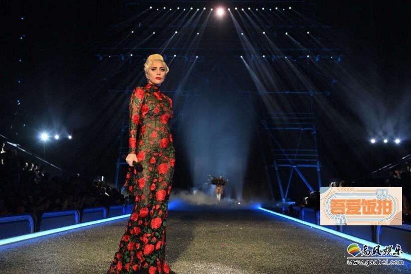Lady Gaga做客今年维密秀表演了？