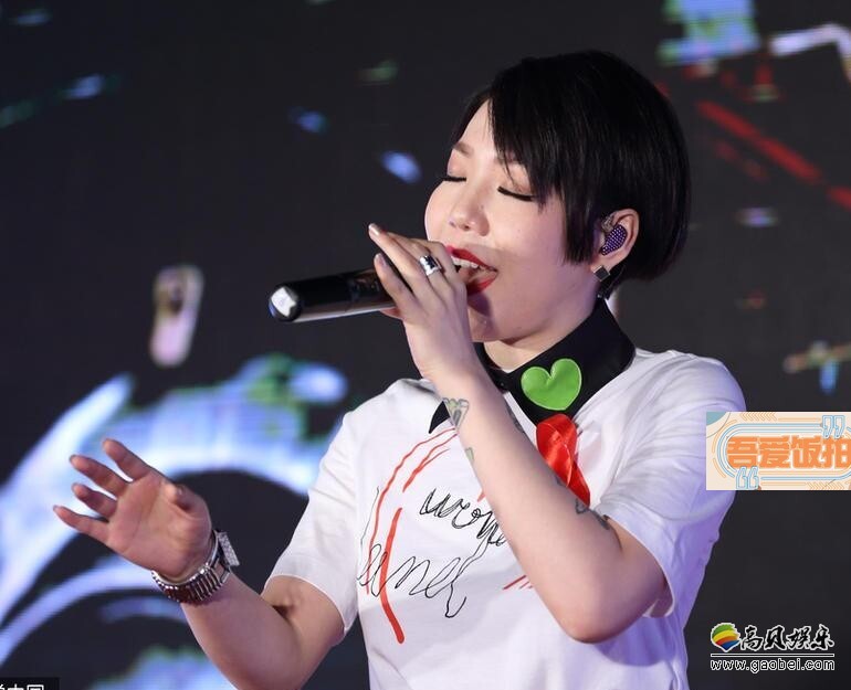 这还是我们认识的吴莫愁吗？