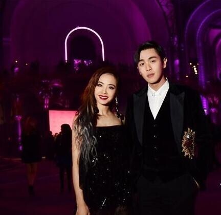 张若昀出席016维多利亚的秘密看秀? 张若昀出席016维多利亚的秘密看秀?