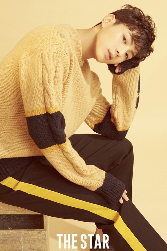 《THE STAR》公开了演员金志洙（Jisoo）的写真照和采访内容