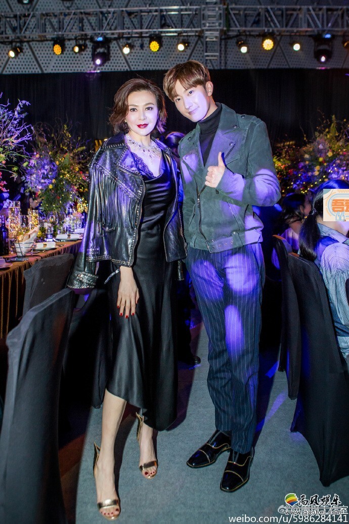 关之琳与小24岁的Super Junior M成员周觅疑似谱出姐弟恋 关之琳与小24岁的Super Junior M成员周觅疑似谱出姐弟恋