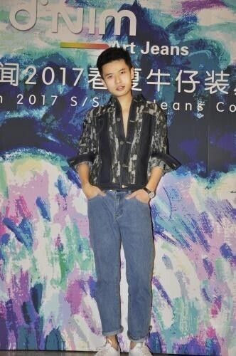 真空牛仔贾超也亮相了时装周? 真空牛仔贾超也亮相了时装周?