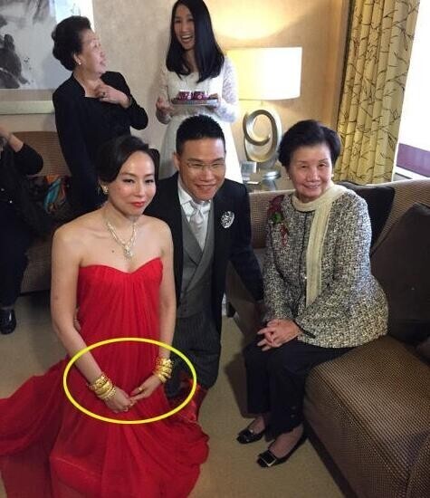 怀孕6个月的冯翠珊被车撞了真的吗？