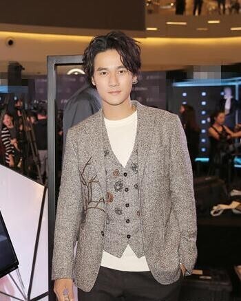 蒋劲夫最近遇上什么事了? 蒋劲夫最近遇上什么事了?