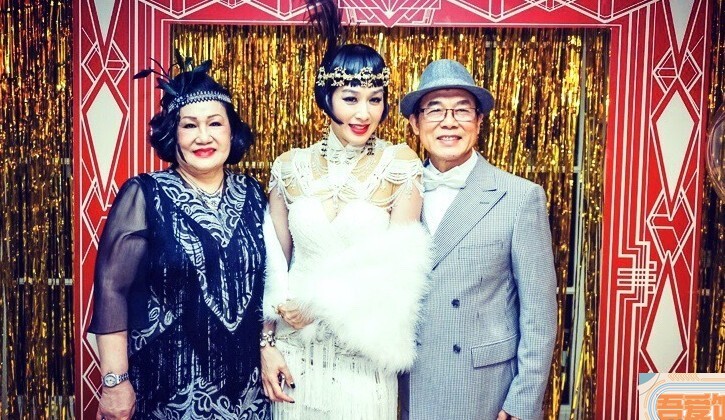 钟丽缇为妈妈订生的主题是什么？