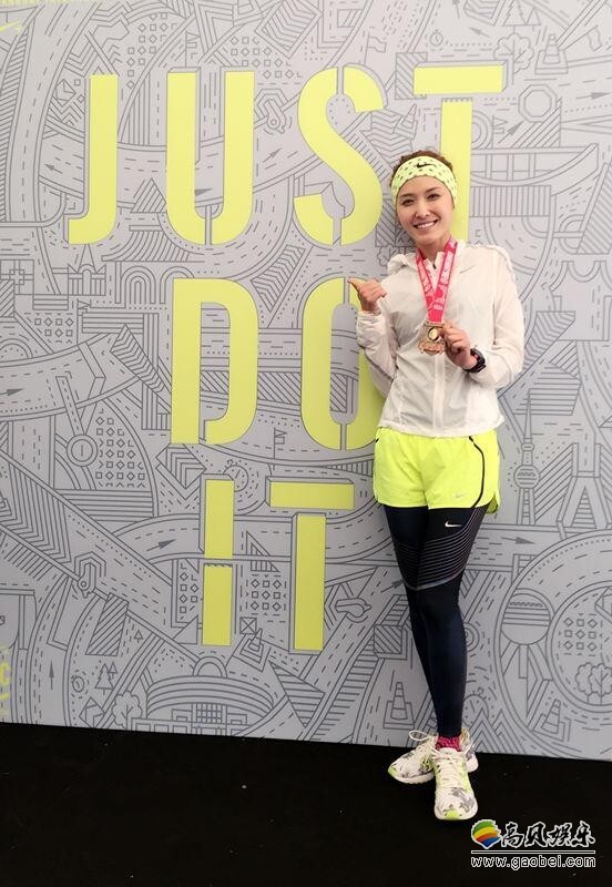 徐洁儿用什么方方式为自己庆生呢? 徐洁儿用什么方方式为自己庆生呢?