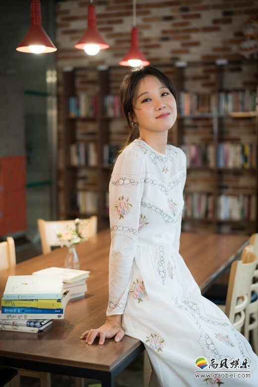 孔孝真的魅力令人着迷,即使见了面也还是会想念 孔孝真的魅力令人着迷,即使见了面也还是会想念