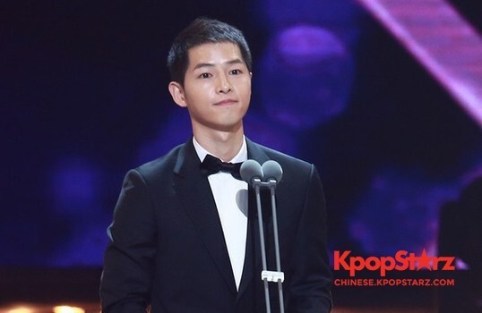 演员宋仲基夺下APAN2016以三冠王成为大赢家 演员宋仲基夺下APAN2016以三冠王成为大赢家