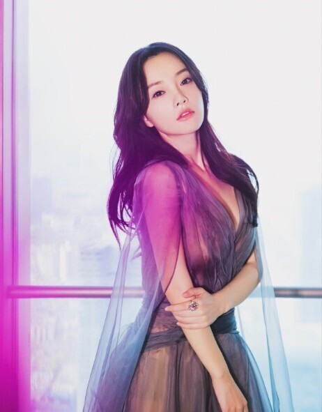 李小璐一组出席活动的照片曝光