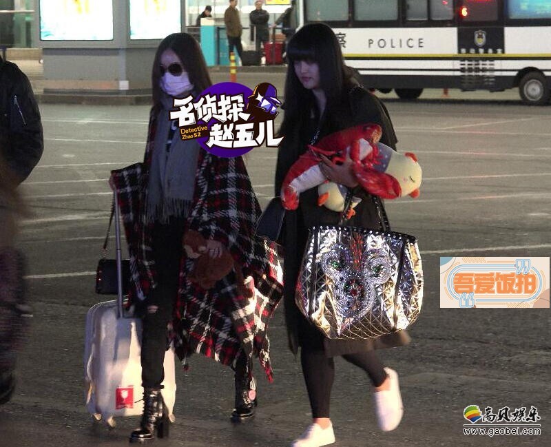 这样的赵丽颖也被认出来了？