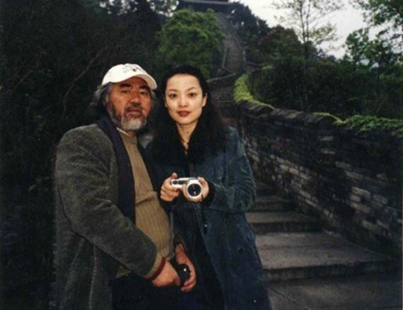 张纪中已经归还手机，两人已经就协议离婚达成和解