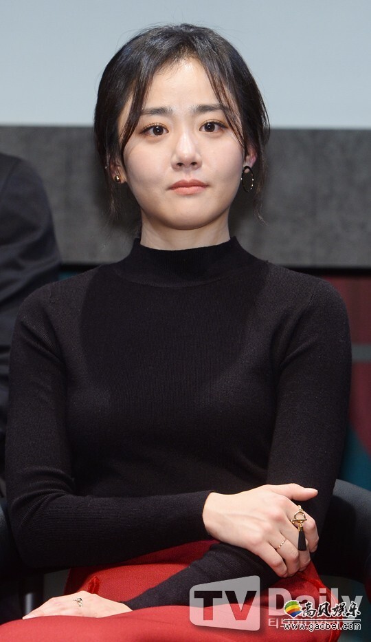 演员文瑾莹日前因急性筋膜室综合症紧急入院接受手术 演员文瑾莹日前因急性筋膜室综合症紧急入院接受手术