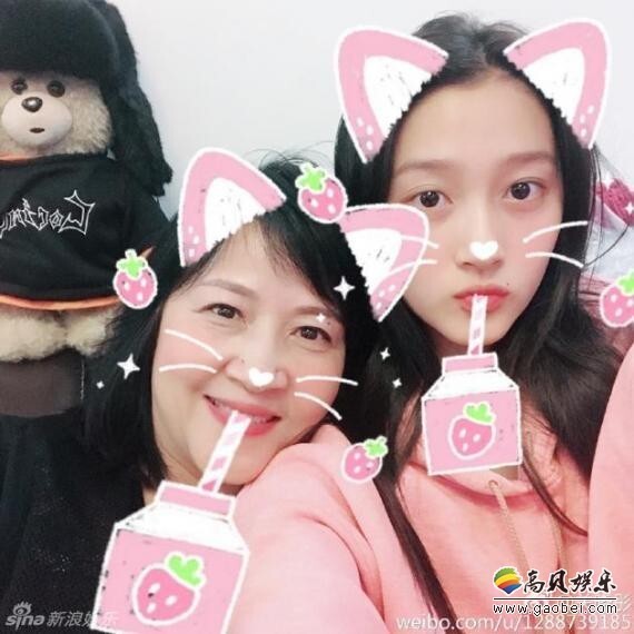 曾以高分考入北京电影学院的关晓彤被曝出已休学两年