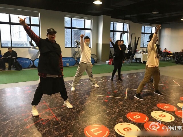 孙红雷练习街舞真是炫酷十足？