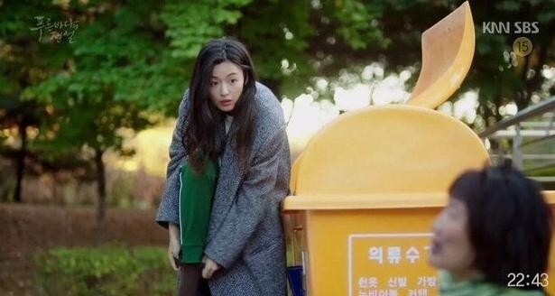 神奇的“衣物回收箱”价值上万? 神奇的“衣物回收箱”价值上万?