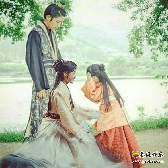 李准基更新SNS 上传 一家三口团圆照 李准基更新SNS 上传 一家三口团圆照