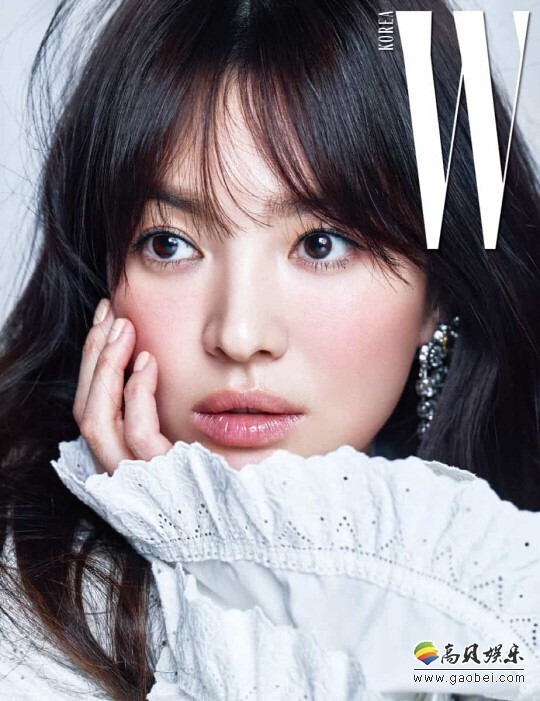 宋慧乔最近为时尚杂志拍摄了一系列霸气又绝美的画报 宋慧乔最近为时尚杂志拍摄了一系列霸气又绝美的画报