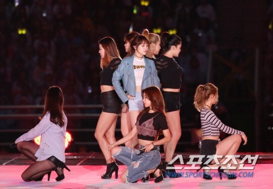 女团Girl’s Day方面通过官方SNS发文，对交易签名会门票的粉丝给予警告