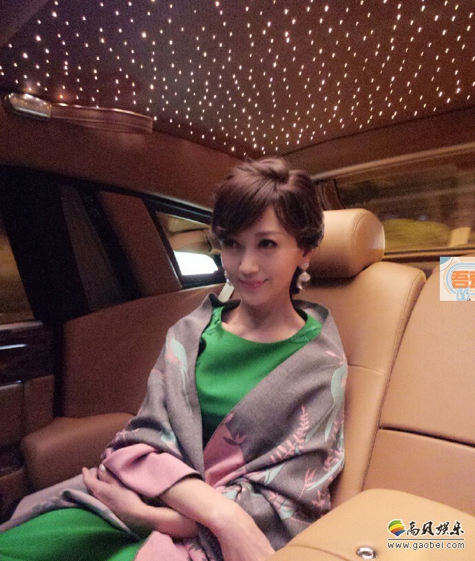 不老女神赵雅芝晒出一组美照 不老女神赵雅芝晒出一组美照