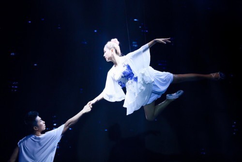 2016年年末“搜辣妈辣妈”何洁一直处在离婚传闻的漩涡中 2016年年末“搜辣妈辣妈”何洁一直处在离婚传闻的漩涡中