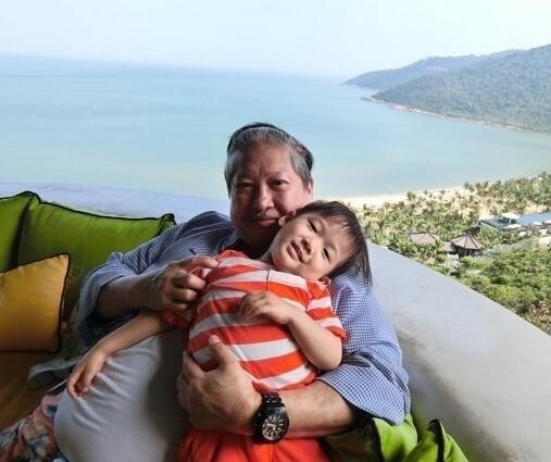 洪金宝个人资料，哪一年出生的？