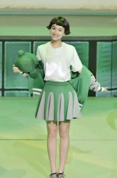 这样的吴昕像不像郭采洁? 这样的吴昕像不像郭采洁?