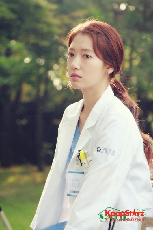 朴信惠公开了迟到的《Doctors》终映感受