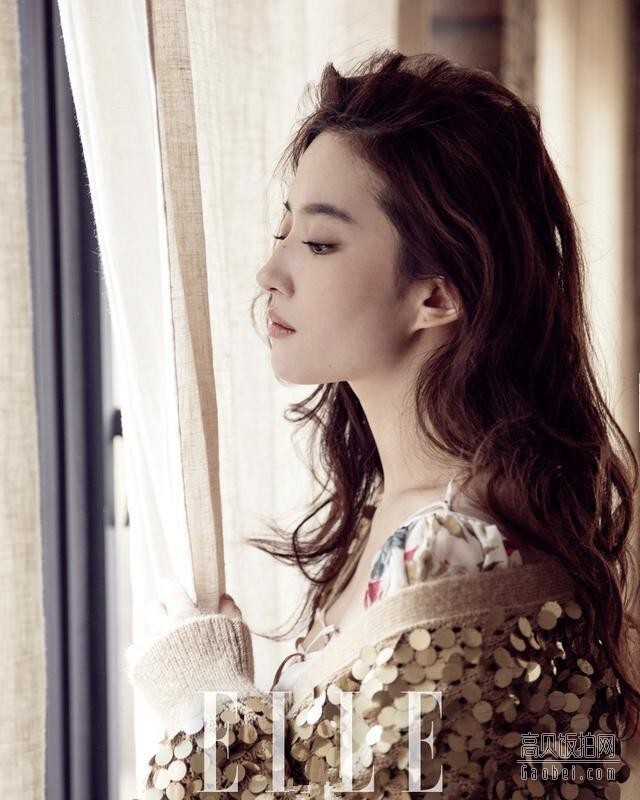 为什么刘亦菲从不参加同行界的婚礼？