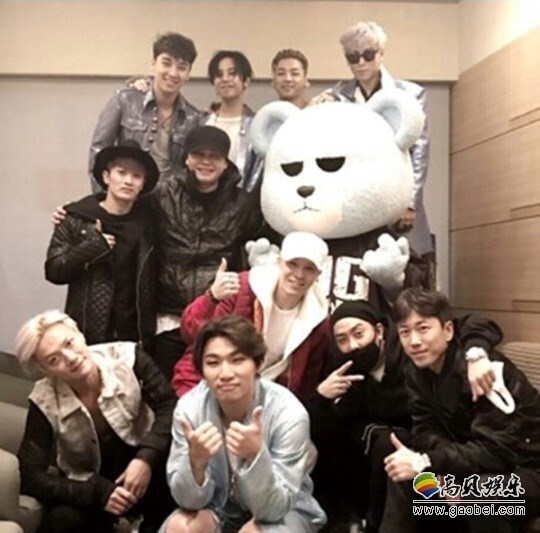 BIGBANG与水晶男孩齐聚东京巨蛋