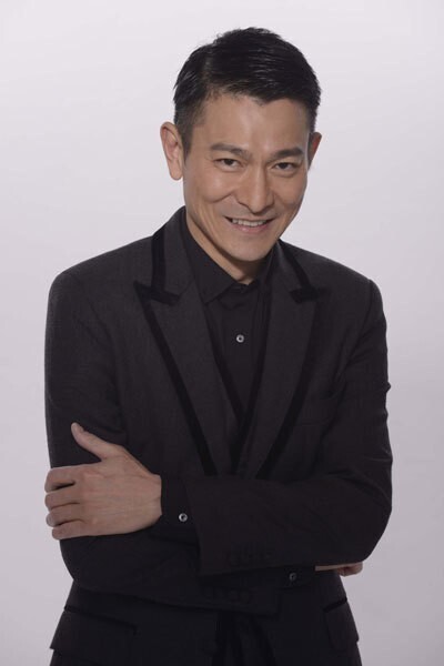 刘德华是怎样走上演艺之路的? 刘德华是怎样走上演艺之路的?