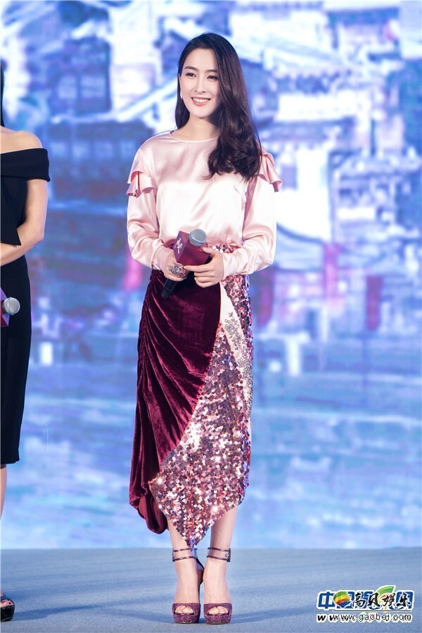 古装巨制《赢天下》于1月8日在北京举办了入宫拜年阵容发布会