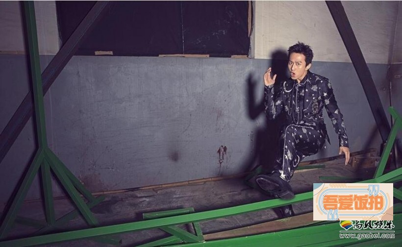 邓超曝光了一组风格鲜明的“邓式”写真？