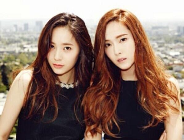 郑秀晶郑秀妍姐妹花，你更喜欢哪个？