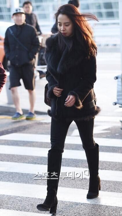 宋智孝长靴现身中国香港了？