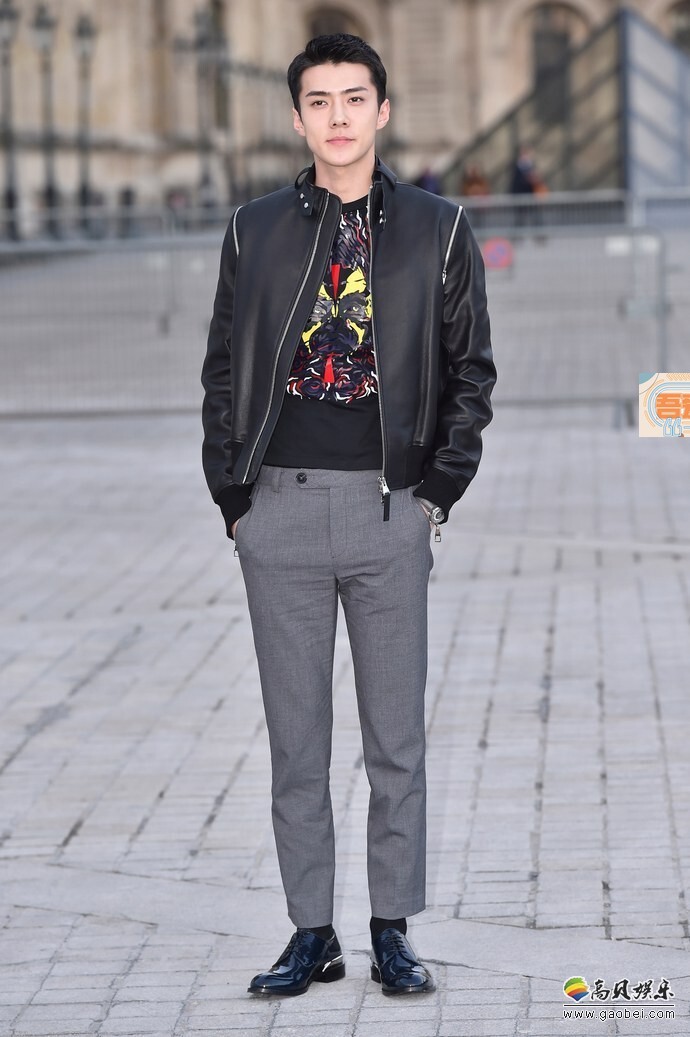 EXO世勋受邀出席巴黎时尚周 EXO世勋受邀出席巴黎时尚周