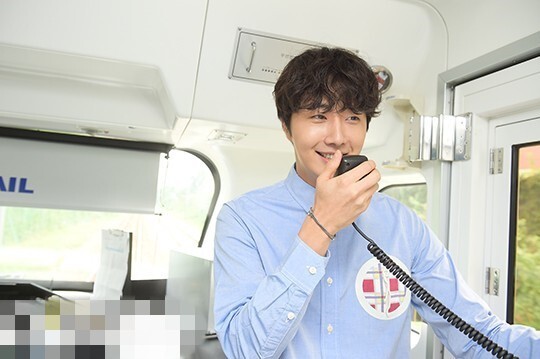 韩国演员丁一宇举行了出道十周年粉丝见面会 韩国演员丁一宇举行了出道十周年粉丝见面会