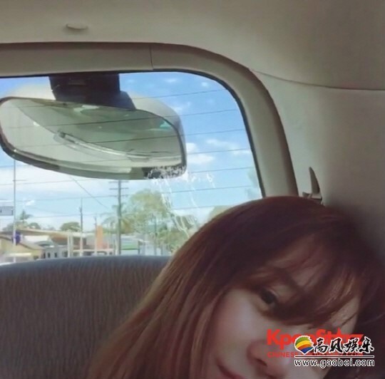 演员尹恩惠通过个人Instagram通过简短的影像公开了近况