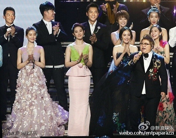 刘诗诗与杨幂更同台互动破不和传闻