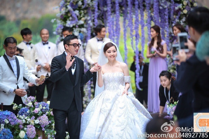 张靓颖冯轲8日意大利大婚