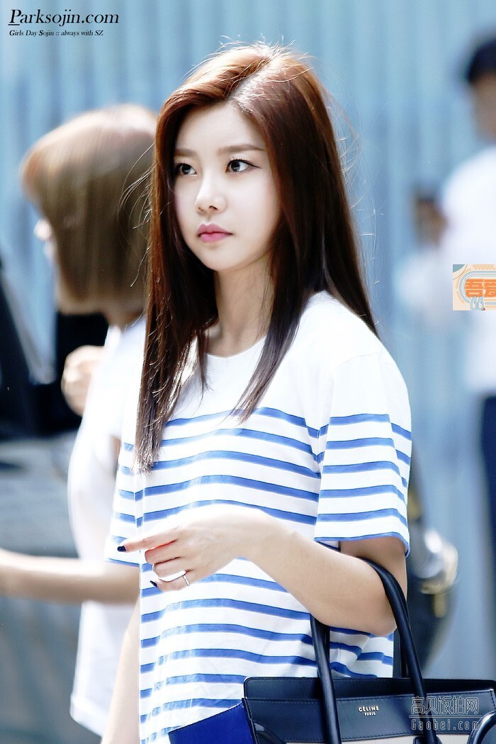 韩国女子组合Girls day成员朴素珍的主要成就有哪些？