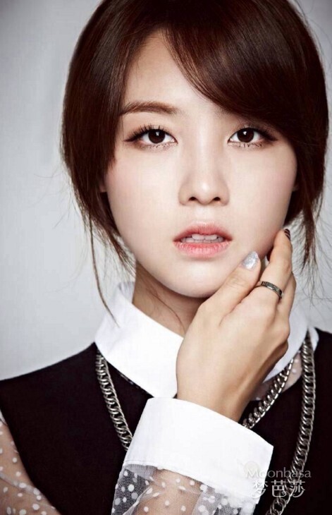 韩国女子组合Girls day成员方敏雅的身高有多高？