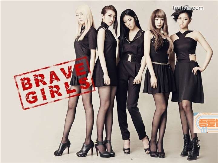 16日下午女团Brave Girls举行新专辑Showcase