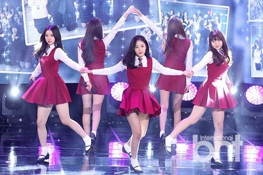 韩国SBS电视台音乐节目《THE SHOW》进行现场直播 韩国SBS电视台音乐节目《THE SHOW》进行现场直播