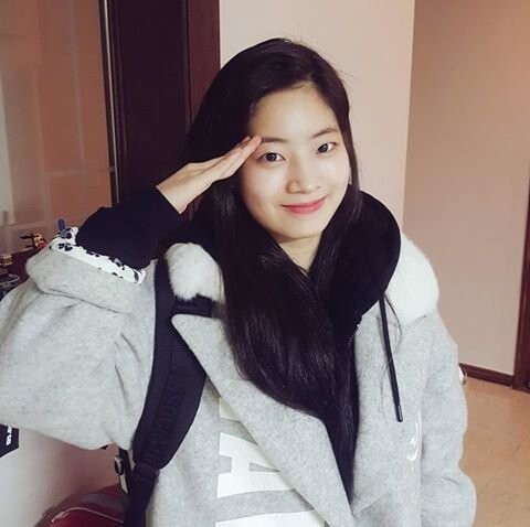 Twice多贤晒出入伍前照片