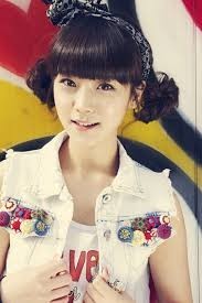 Crayon Pop成员昭燏跟谁一起合作发表过个人专辑? Crayon Pop成员昭燏跟谁一起合作发表过个人专辑?