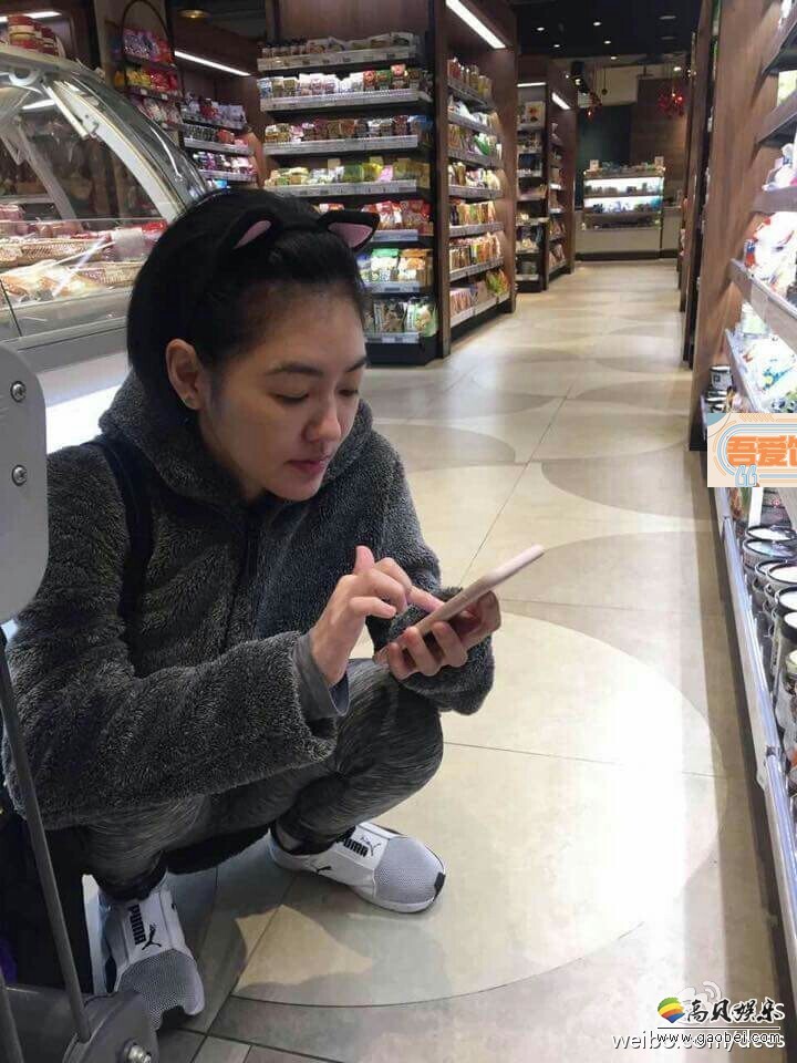 1月9日,小S微博晒照,称自己再失业 1月9日,小S微博晒照,称自己再失业