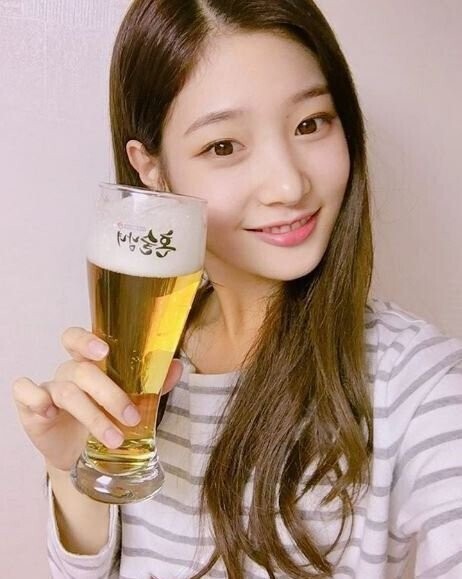 女团DIA为应援成员郑彩妍，将全员友情客串《独酒男女》