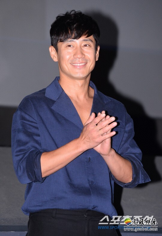 演员申河均被曝因腿部骨折而接受了手术